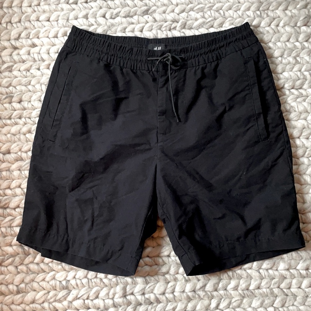 HM Men’s Black Deck Short Size 32